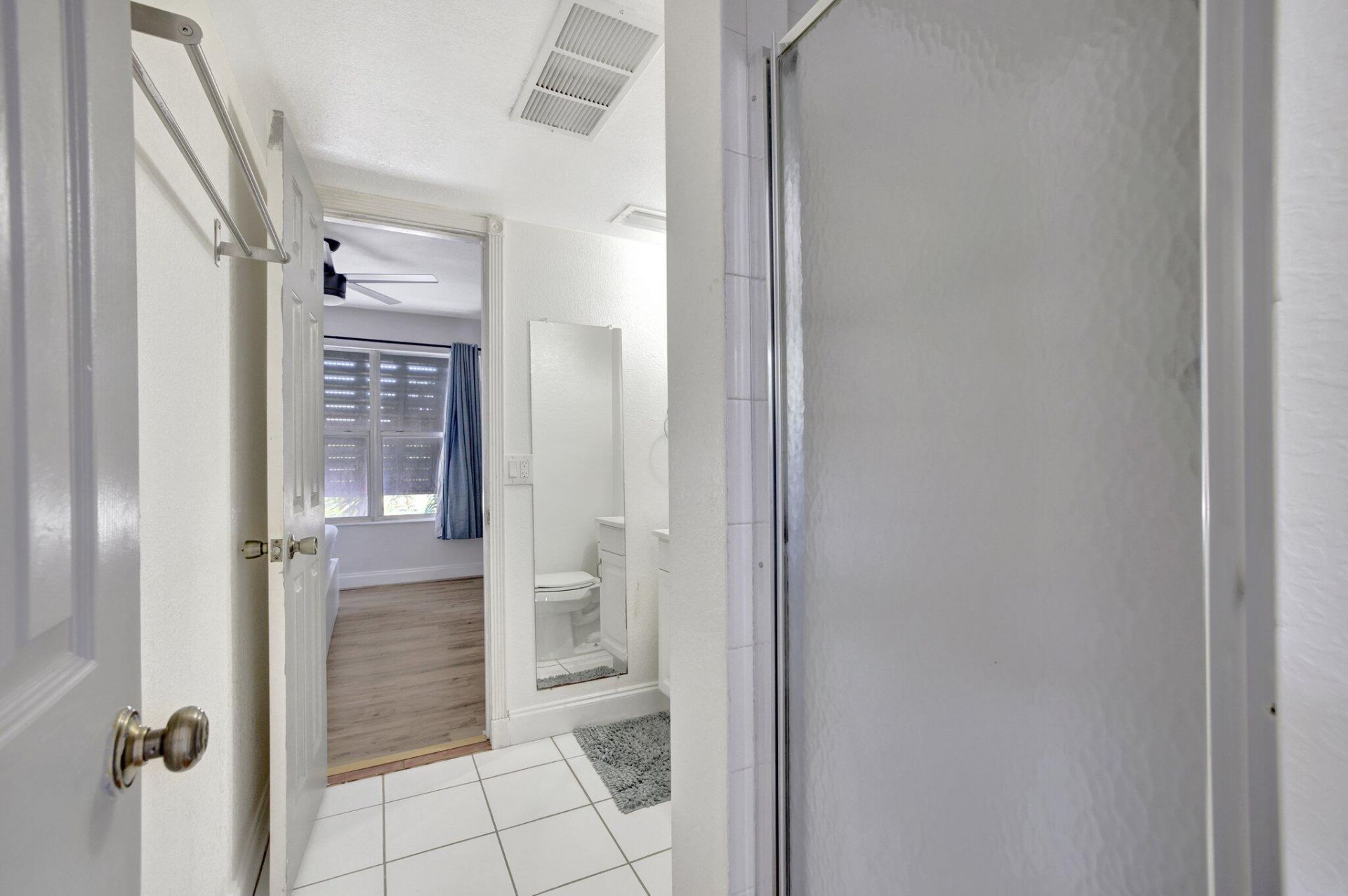 2400 NE 33rd Avenue, Unit 211, Fort Lauderdale, FL 33305 Photo