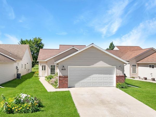 2853 35th Street S, Moorhead, MN 56560