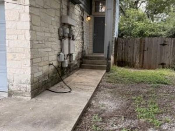 1729 Constantino CIR, Austin, TX 78745