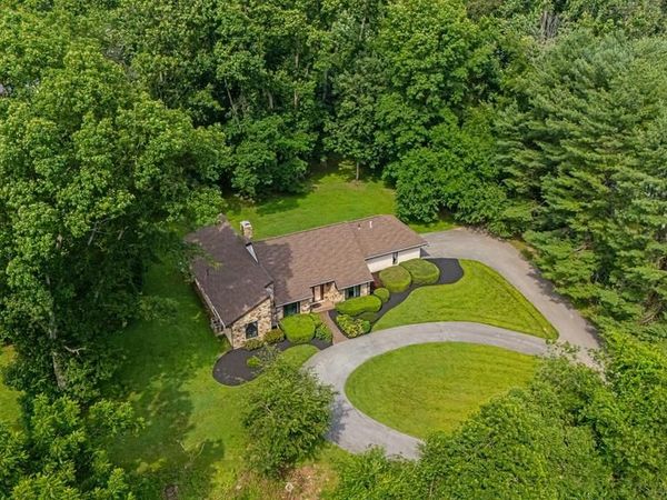 37 GOVERNOR MARKHAM DRIVE, GLEN MILLS, PA 19342