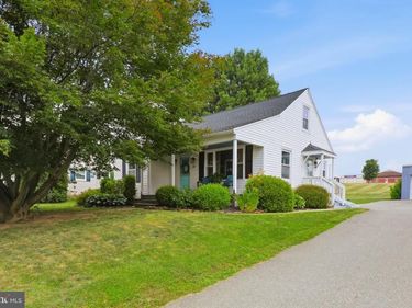 51 S MAIN STREET, EAST PROSPECT, PA 17317
