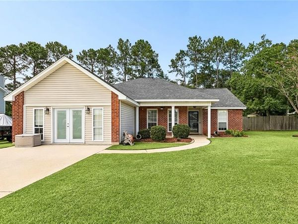 546 RED BUD Lane, Slidell, LA 70460