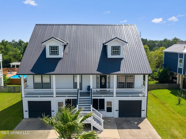 5140 Atlantis Drive, Bay Saint Louis, MS 39520