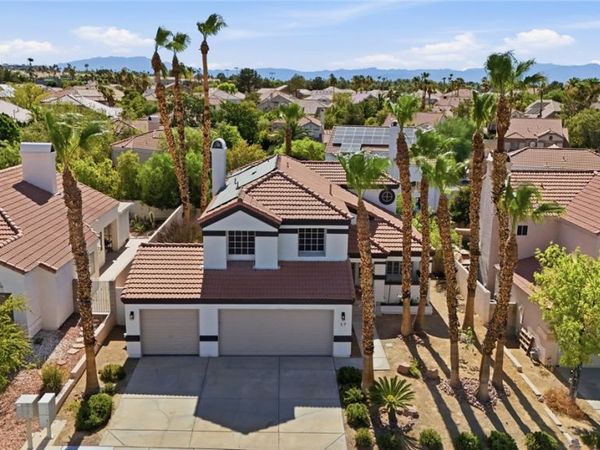 17 Golf View Drive, Henderson, NV 89074