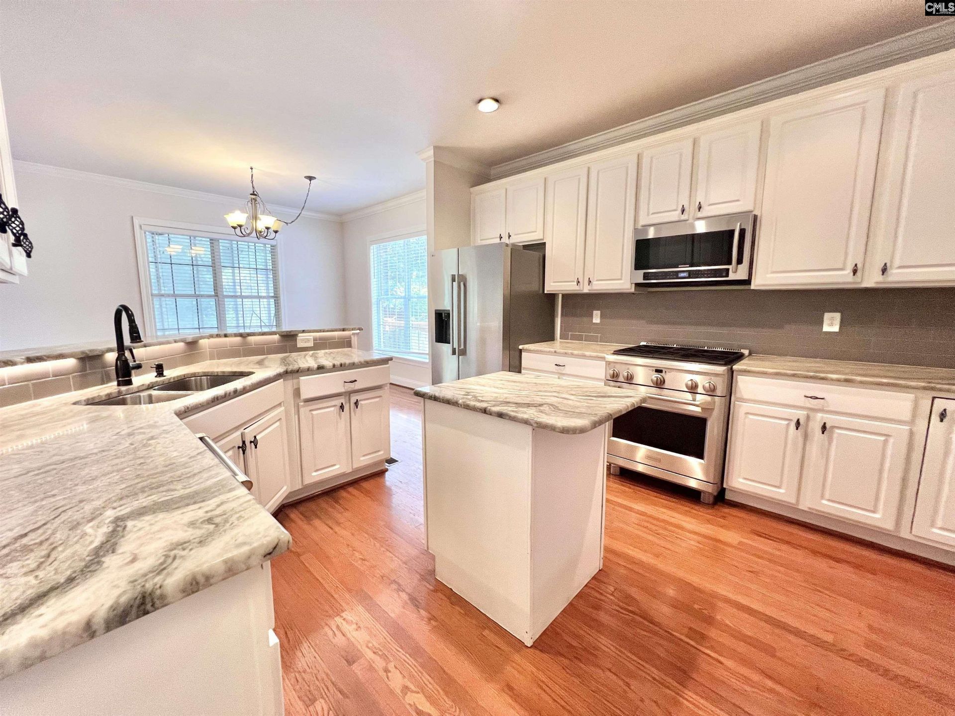 126 Sundowne Place Photo 11