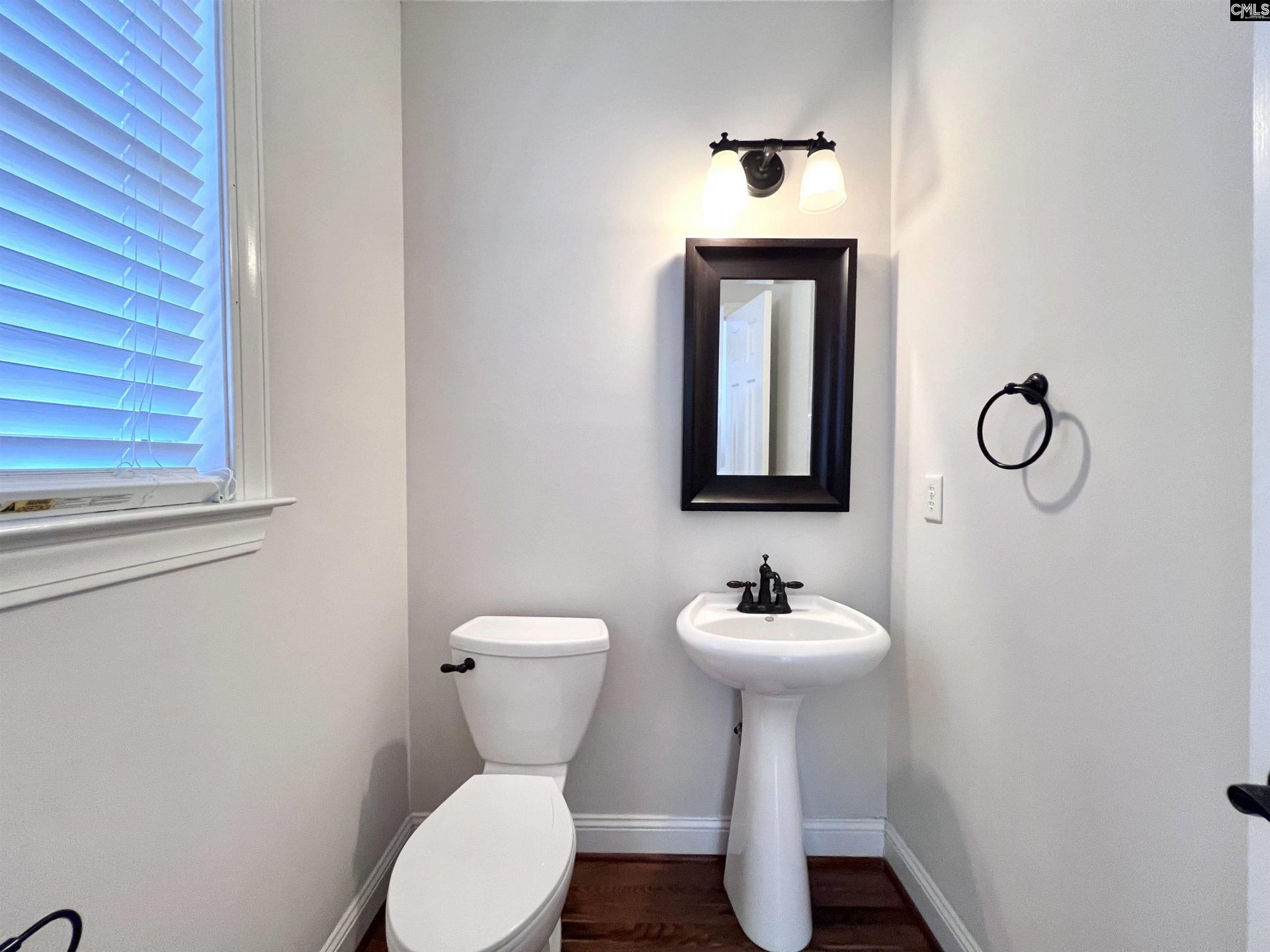 126 Sundowne Place Photo 36