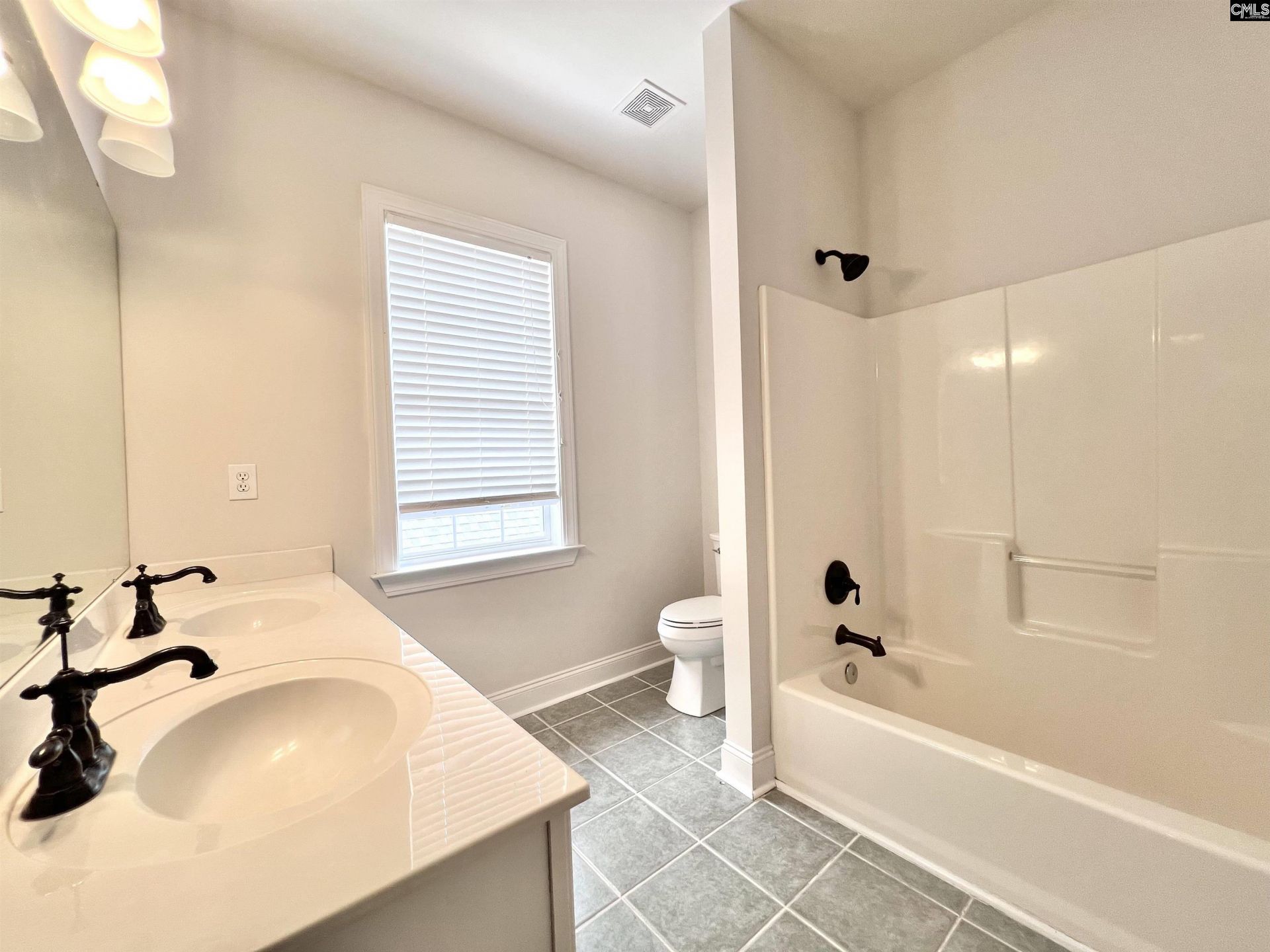 126 Sundowne Place Photo 52