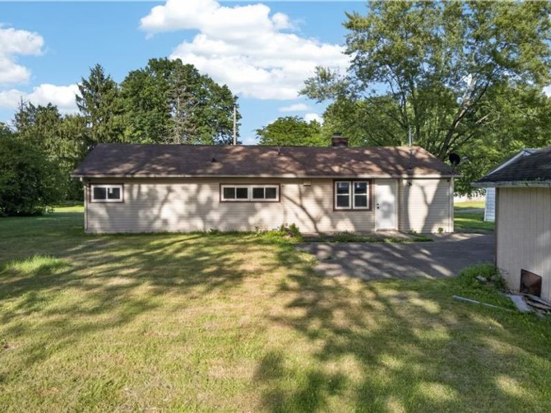 2476 Amberly Drive, Youngstown, OH 44511 Photo 28