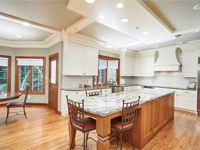 3740 Winterberry Drive, Akron, OH 44333 Photo 7