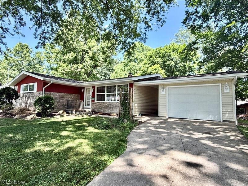 63 W Nineth St. Street, Newton Falls, OH 44444 Photo 1