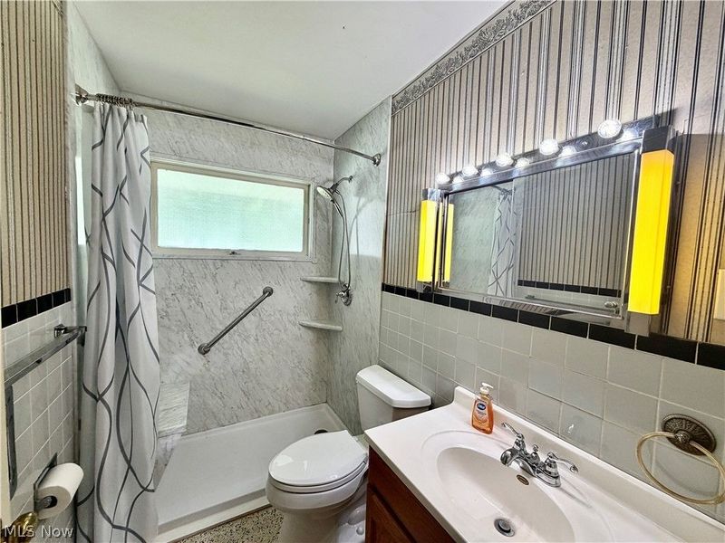 63 W Nineth St. Street, Newton Falls, OH 44444 Photo 9