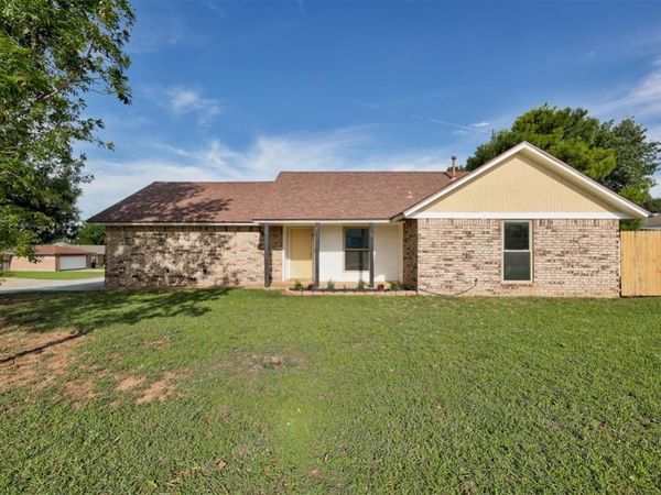 12401 SW 6th Street, Yukon, OK 73099