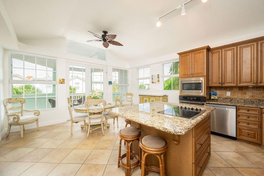 33 Seaside S Court, Key West, FL 33040 Photo