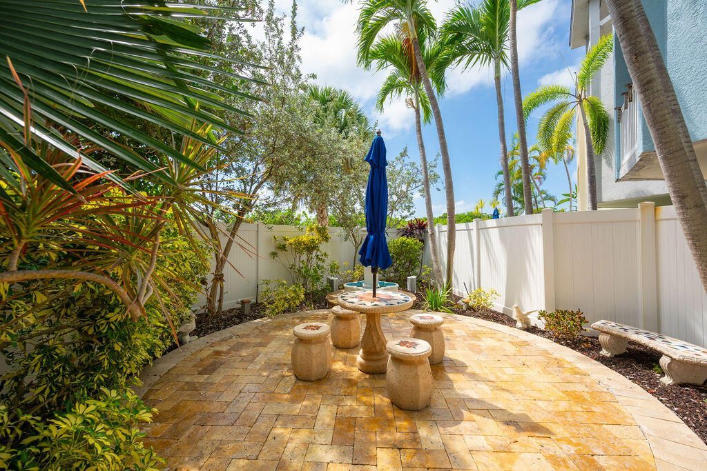 33 Seaside S Court, Key West, FL 33040 Photo