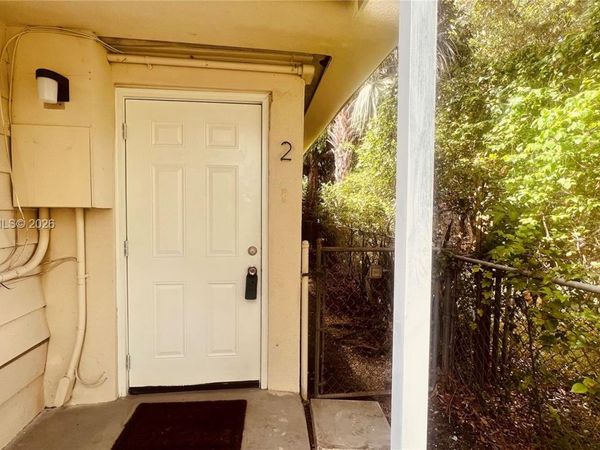 32 NE 169th St , Unit 2, North Miami Beach, FL 33162
