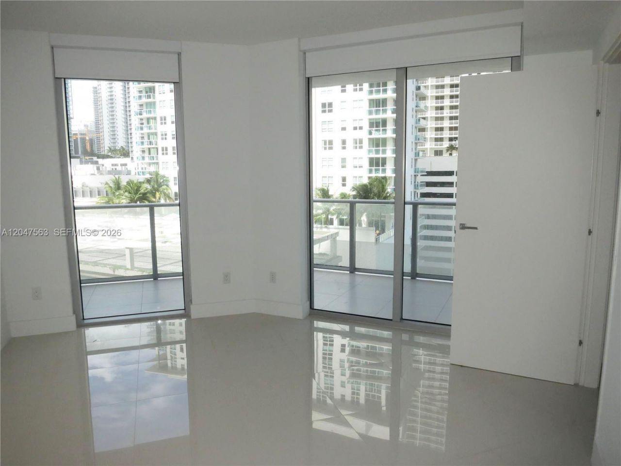 1300 Brickell Bay Dr , Unit 1110, Miami, FL 33131 Photo