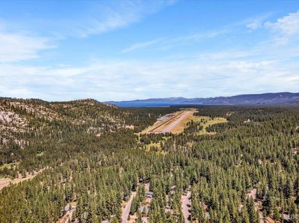 1421 Pebble Beach Drive, South Lake Tahoe, CA 96150 Photo