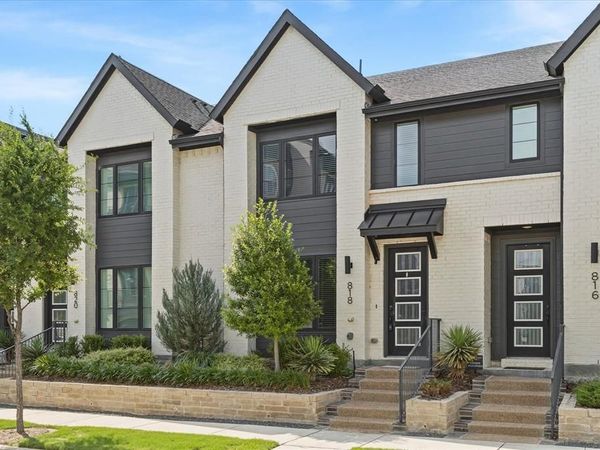 818 Trace Hawk Lane, Arlington, TX 76005