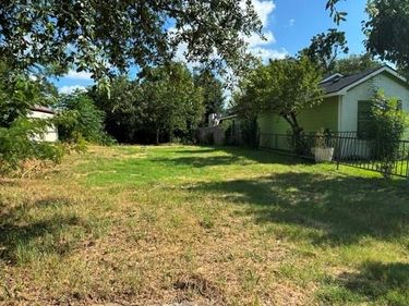 2023 Angelina Drive , Dallas, TX 75212