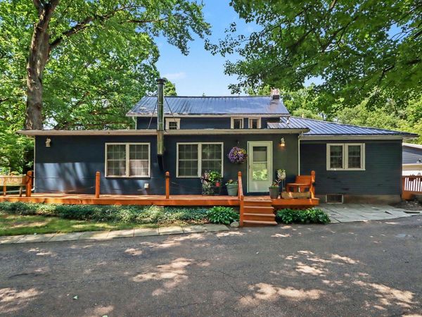 24254 80th Avenue, Lawton, MI 49065