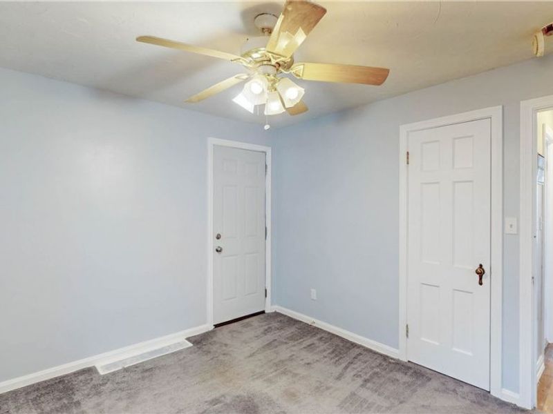 9303 S Highland Avenue, Garfield Heights, OH 44125 Photo 17