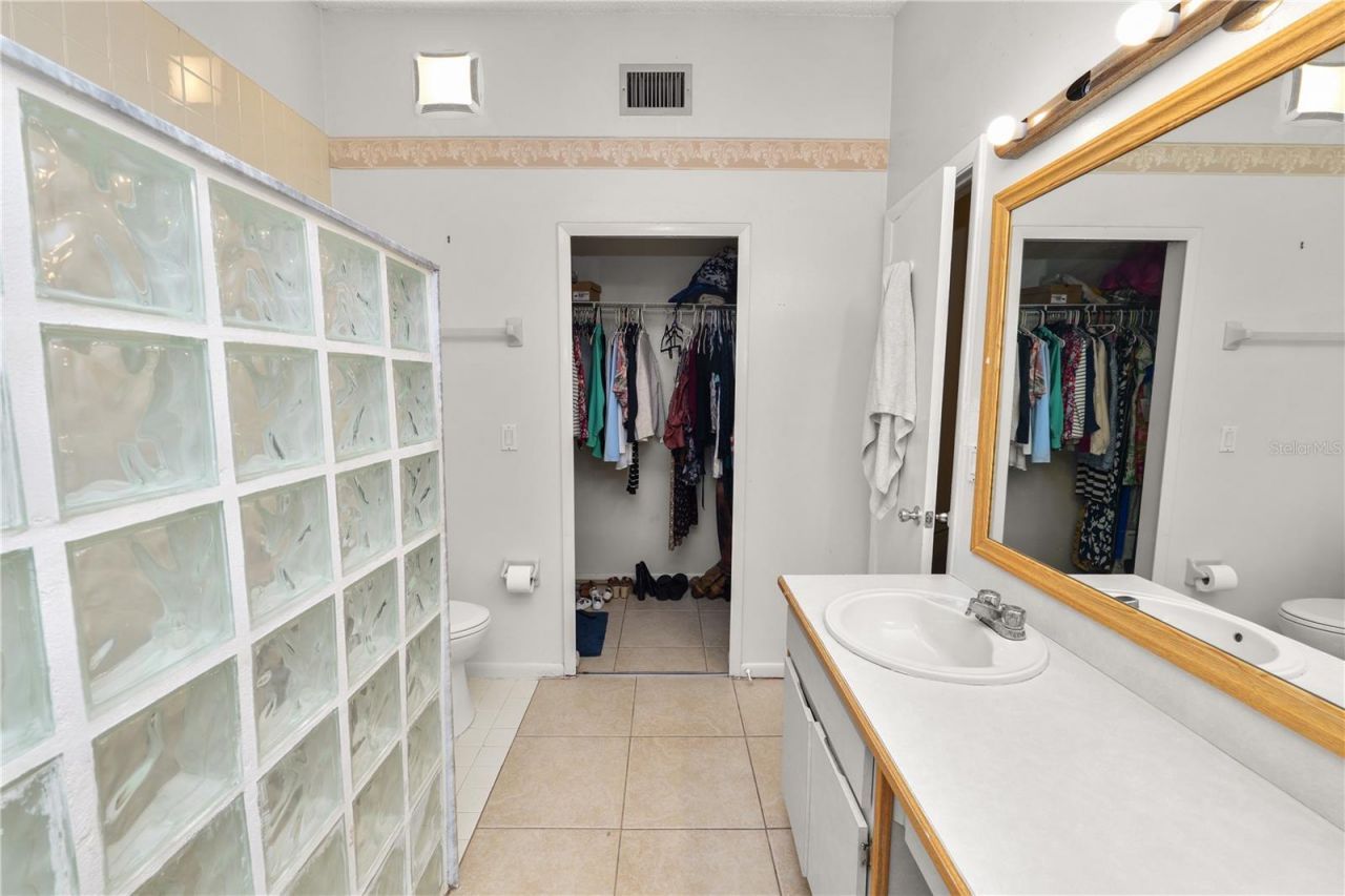 2009 Helm Lane , Valrico, FL 33594 Photo