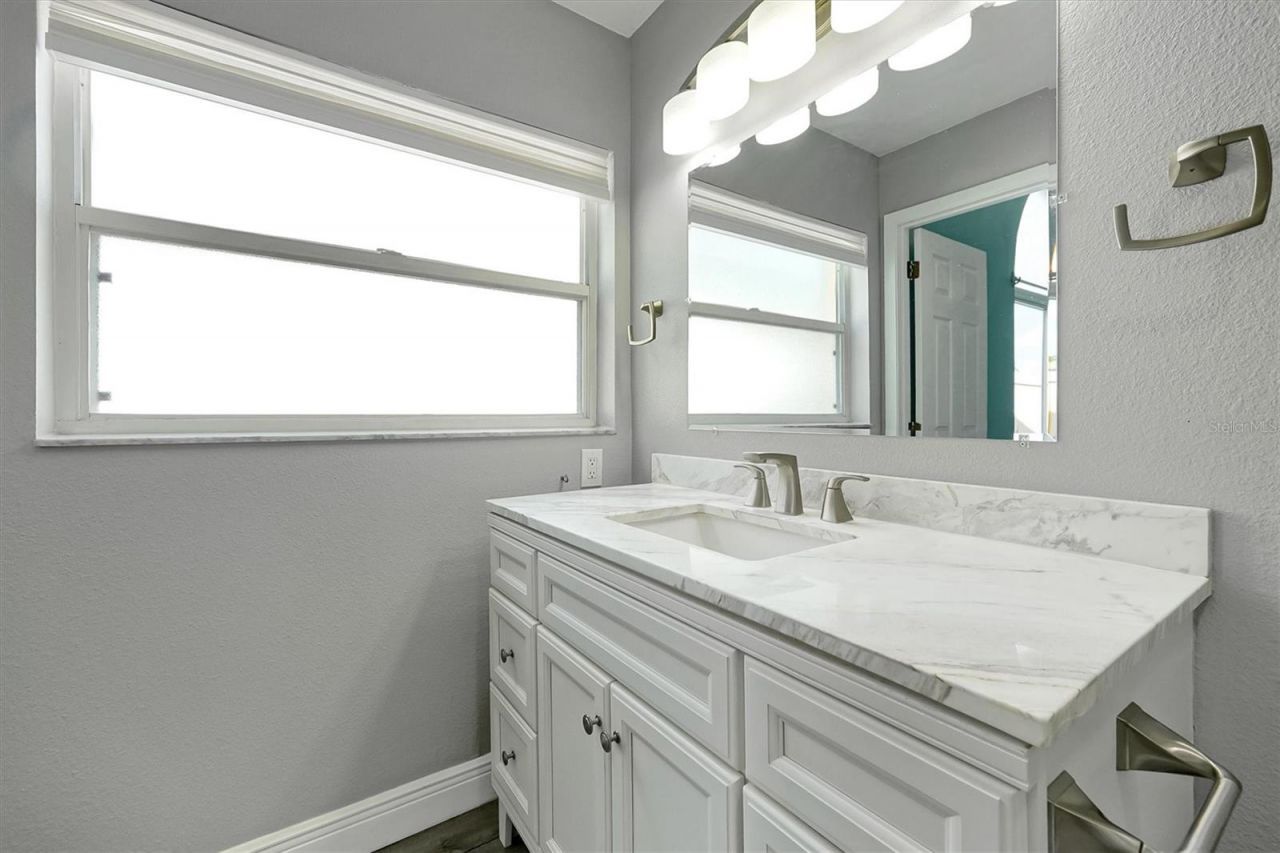 1224 Lake Blue Circle , Apopka, FL 32703 Photo