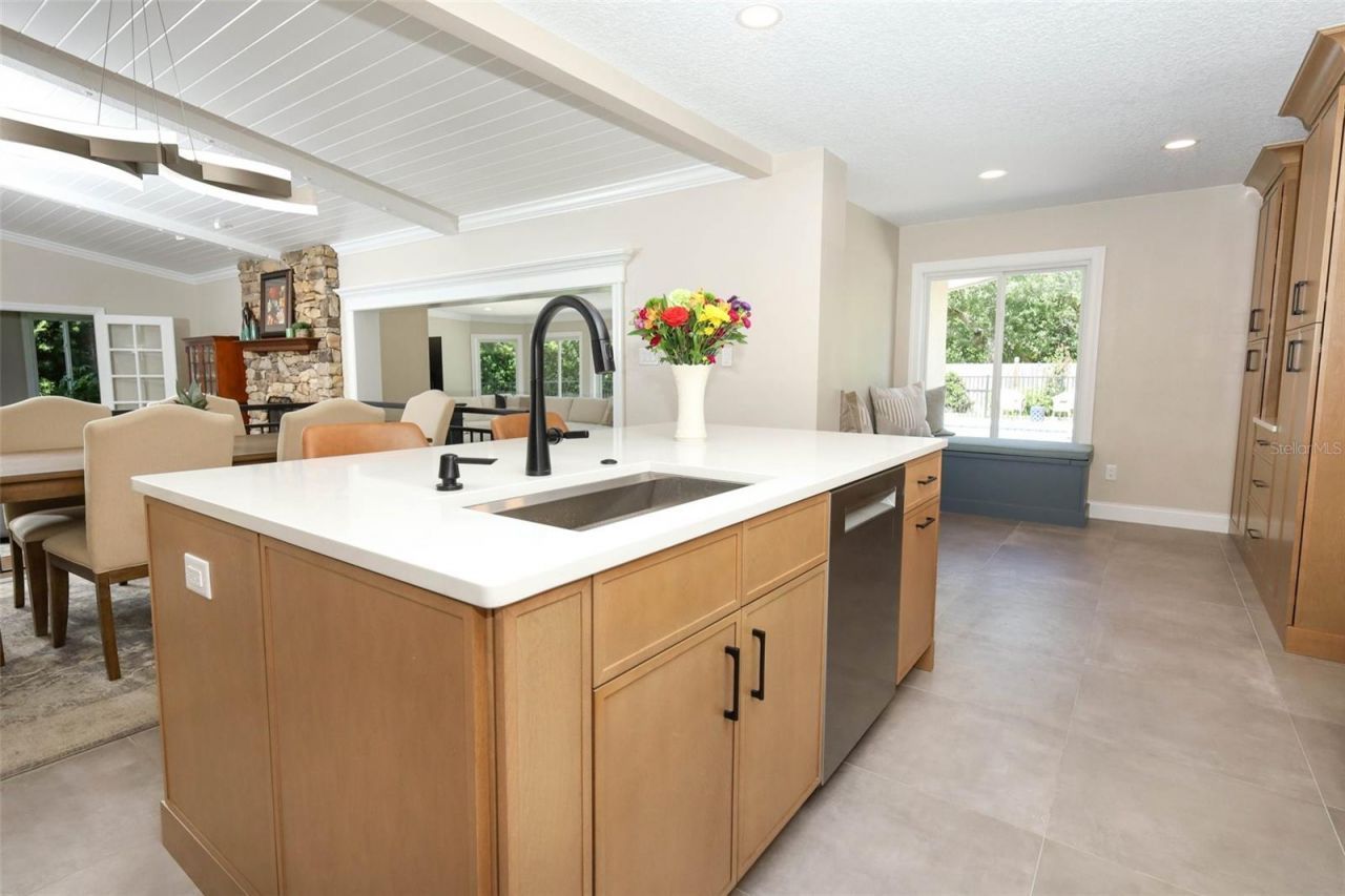 280 W Spring Lake Drive, Altamonte Springs, FL 32714 Photo