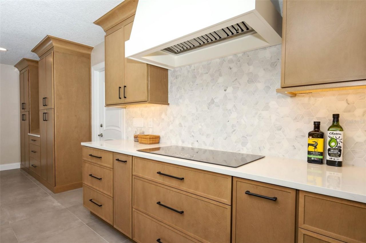 280 W Spring Lake Drive , Altamonte Springs, FL 32714 Photo