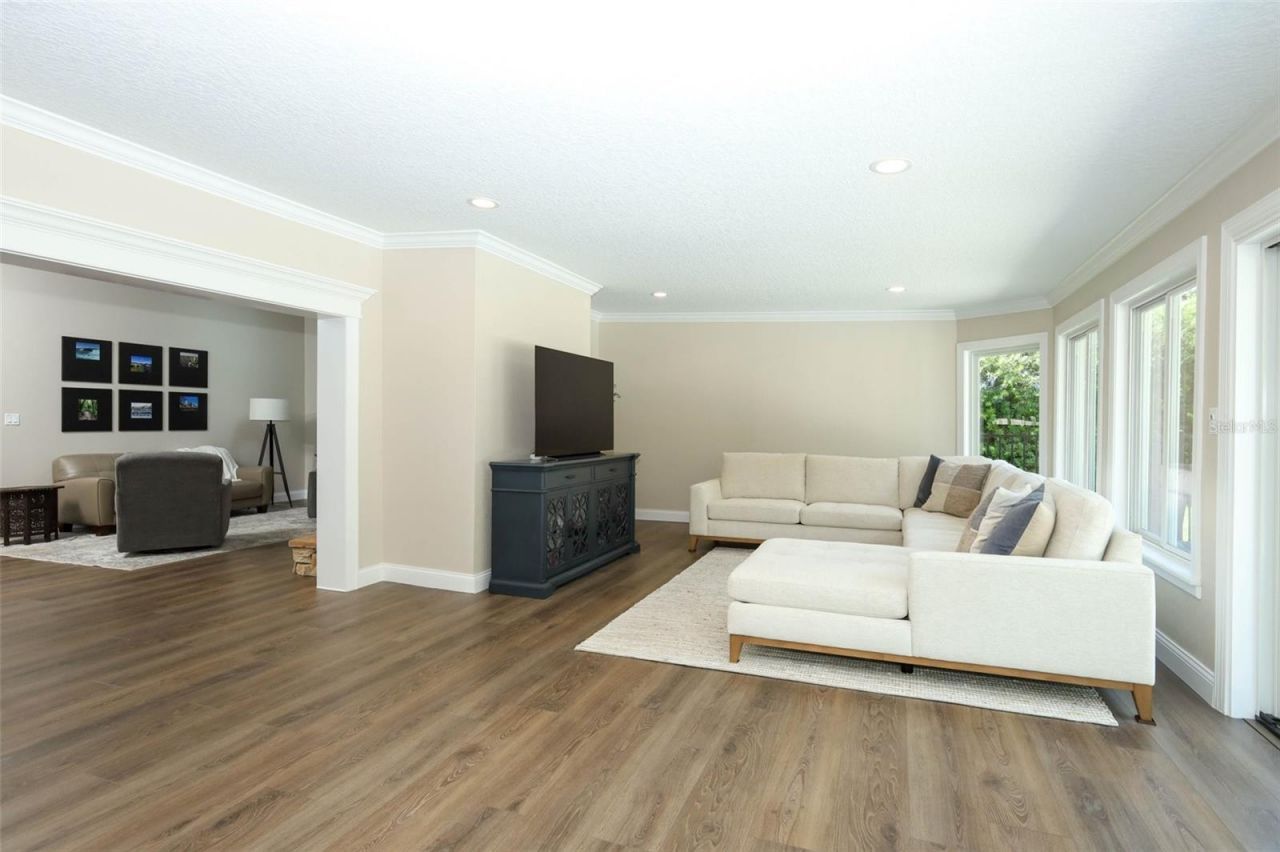 280 W Spring Lake Drive , Altamonte Springs, FL 32714 Photo
