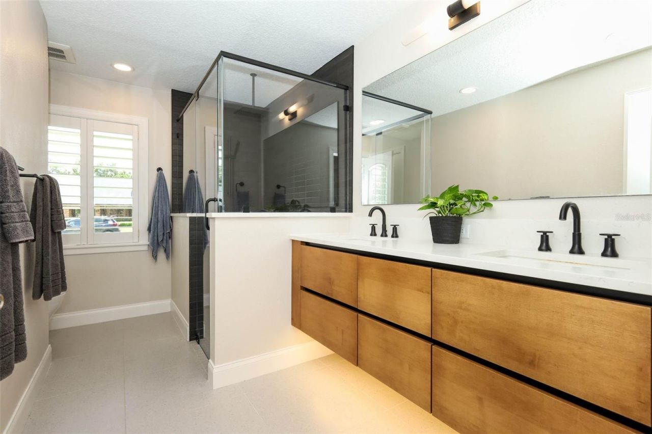 280 W Spring Lake Drive , Altamonte Springs, FL 32714 Photo