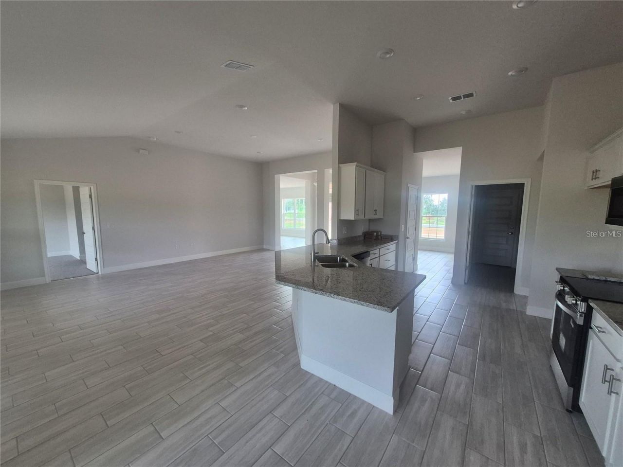 36861 Hidden View Circle, Dade City, FL 33523 Photo