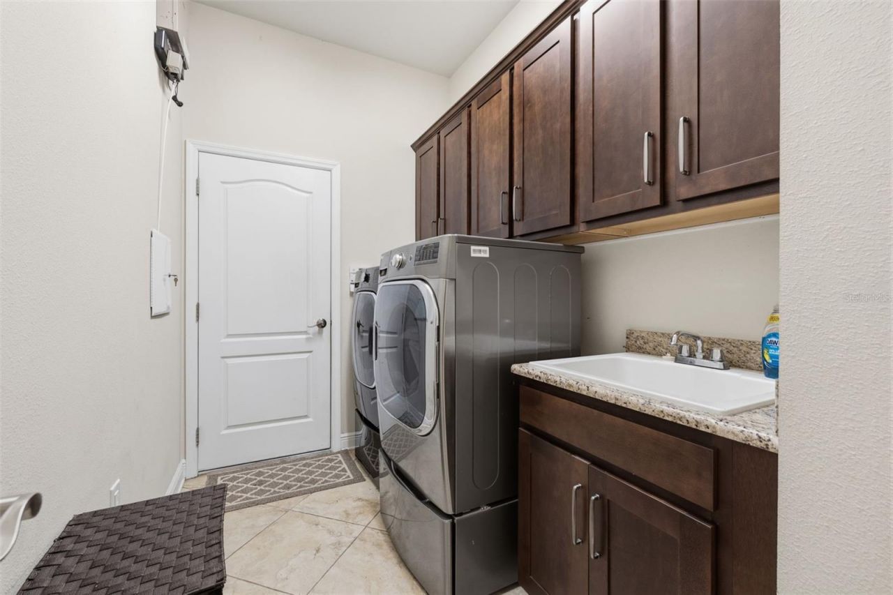 2723 Colewood Lane, Dover, FL 33527 Photo