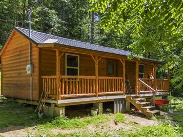 198 Lacy Creek Road, Campton, KY 41301