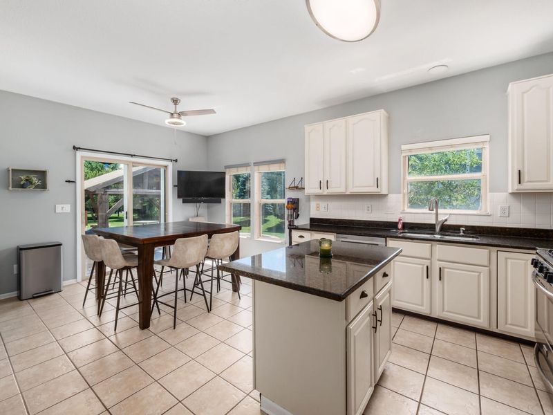 7665 Kingman Place, Lewis Center, OH 43035 Photo 13