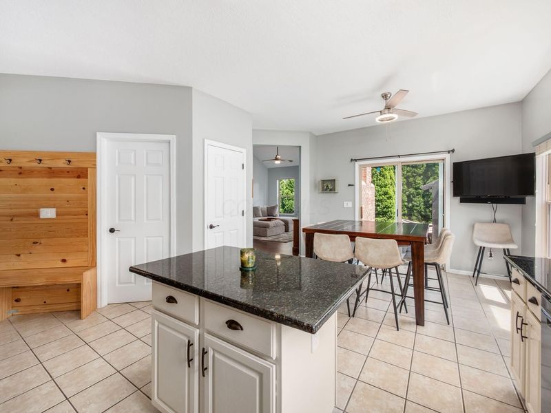 7665 Kingman Place, Lewis Center, OH 43035 Photo 14