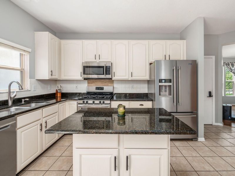 7665 Kingman Place, Lewis Center, OH 43035 Photo 16