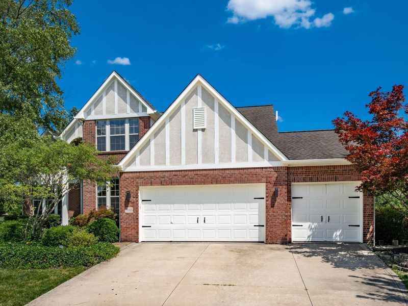 7665 Kingman Place, Lewis Center, OH 43035 Photo 3