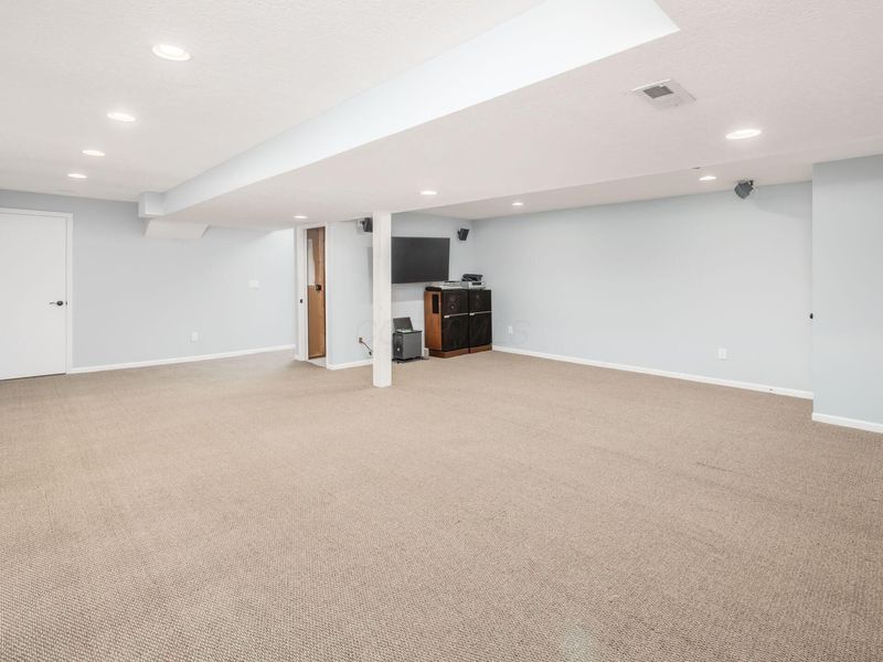 7665 Kingman Place, Lewis Center, OH 43035 Photo 43