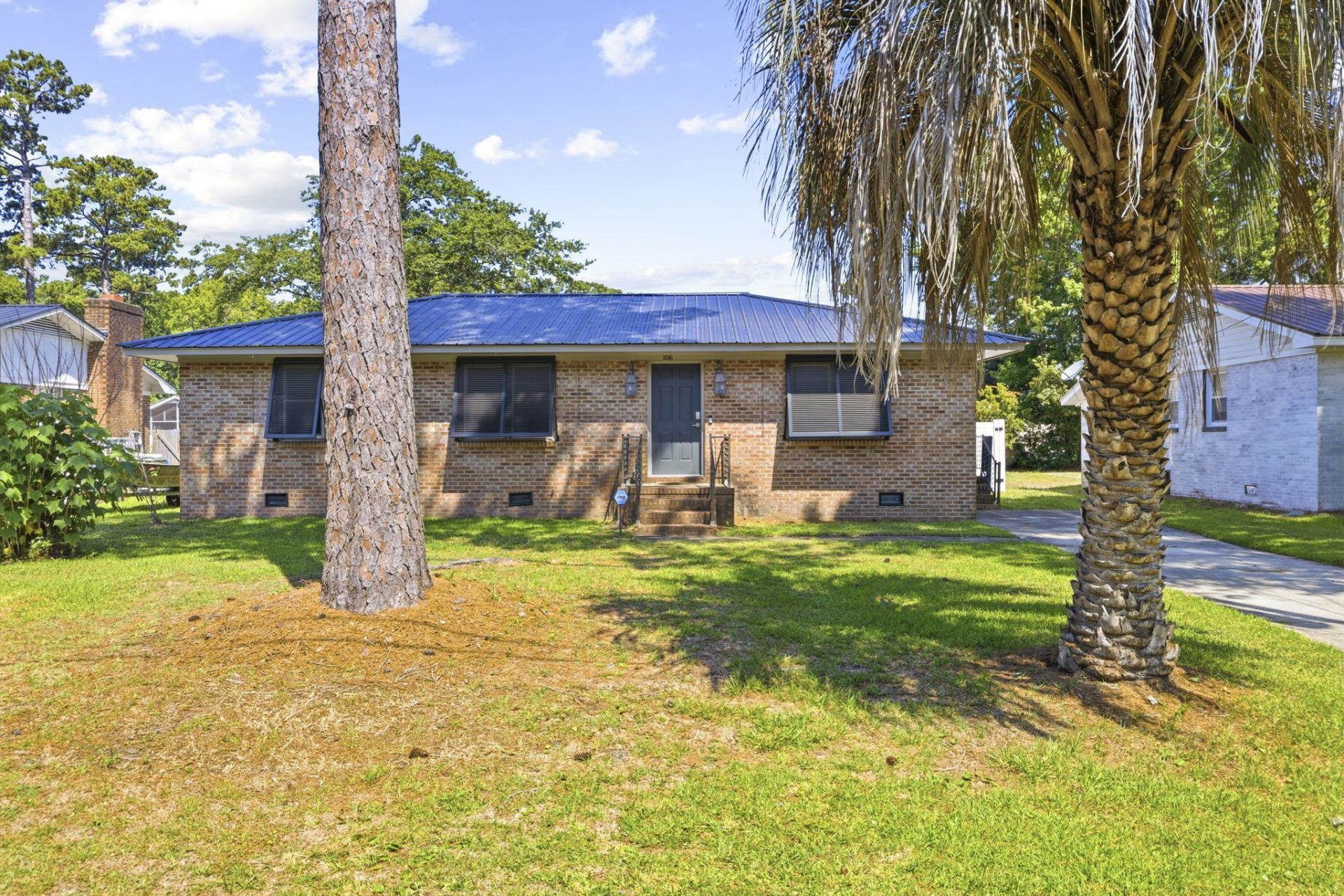1016 Bay Dr. Photo 3