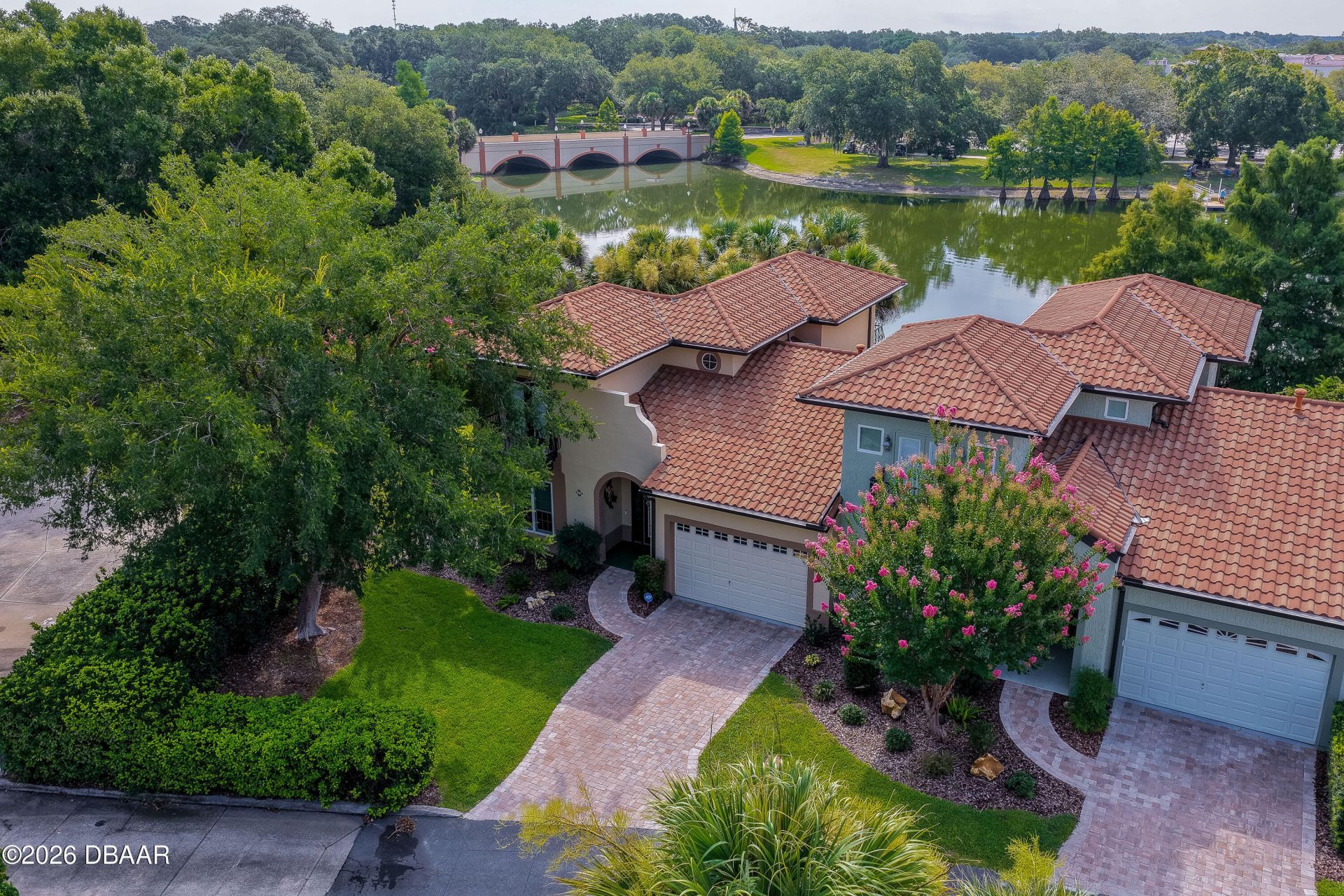 1259 Avenida De Las Casas, Lady Lake, FL 32159 Photo