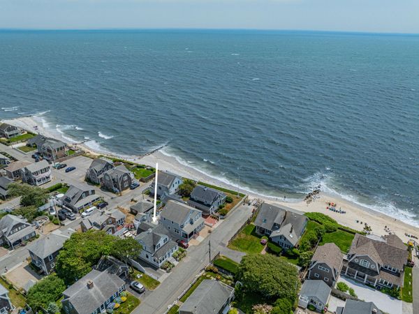 5 Zylpha Road, Harwich Port, MA 02646