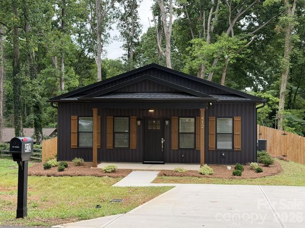 412 N Peterson Street, Stanley, NC 28164