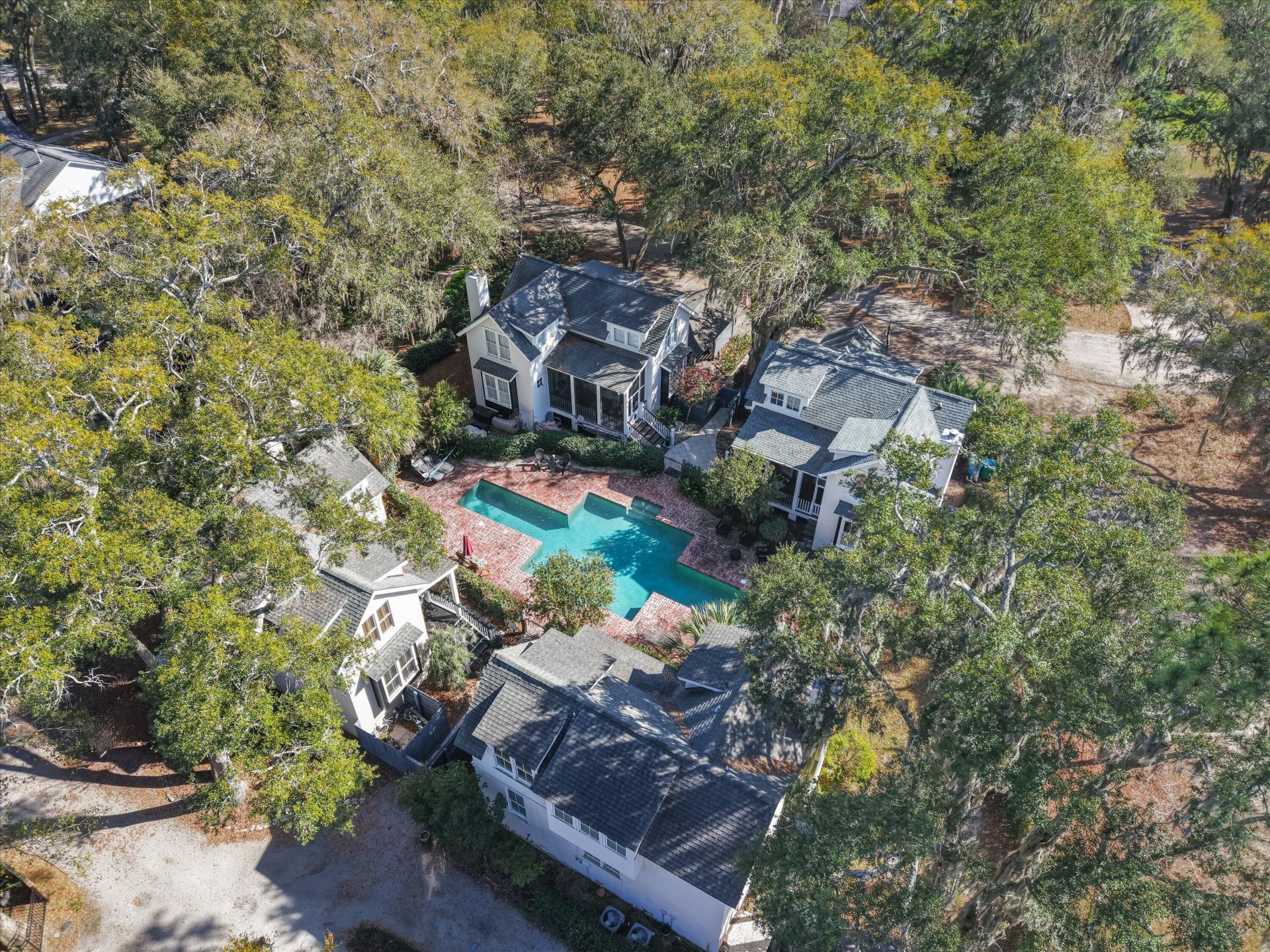 2023 Ashwood Circle Photo 34