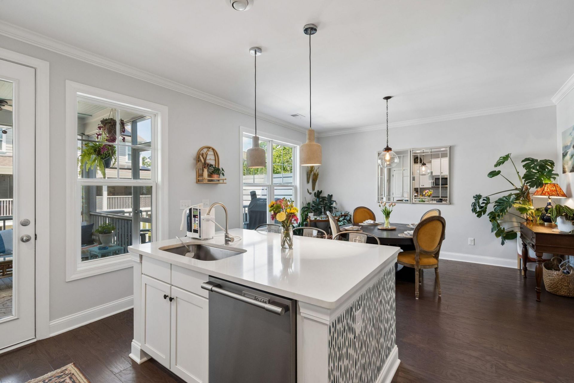 1603 Prince Edward Street Photo 36