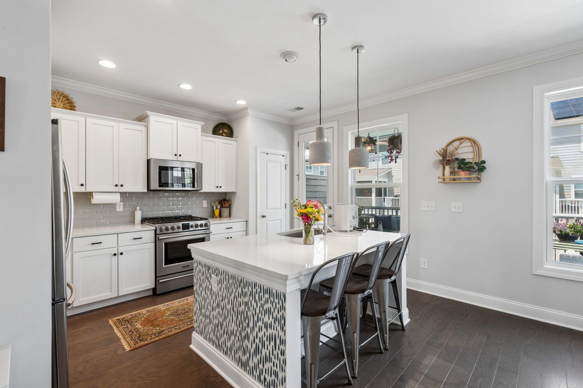 1603 Prince Edward Street Photo 4