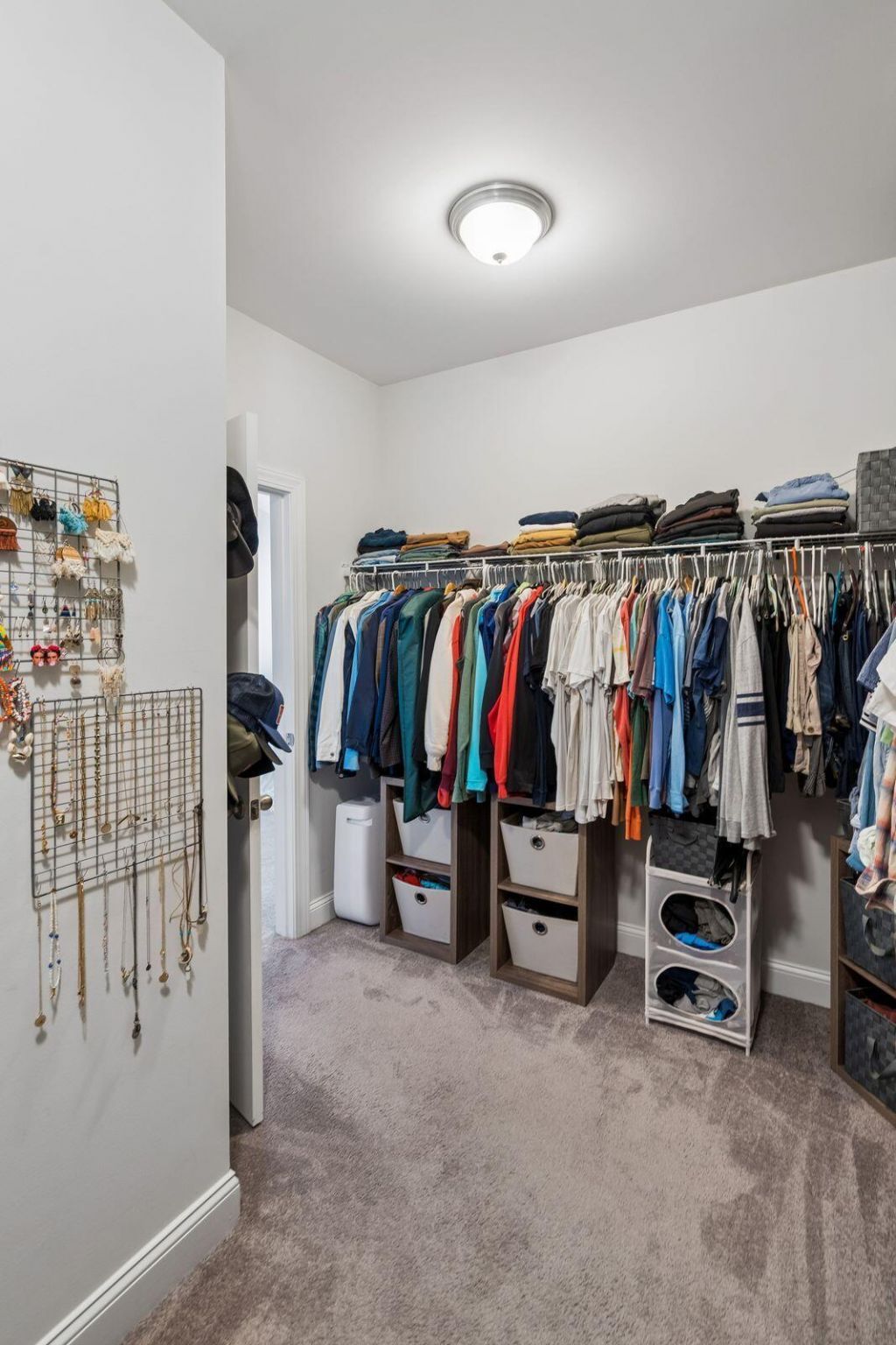 1603 Prince Edward Street Photo 51