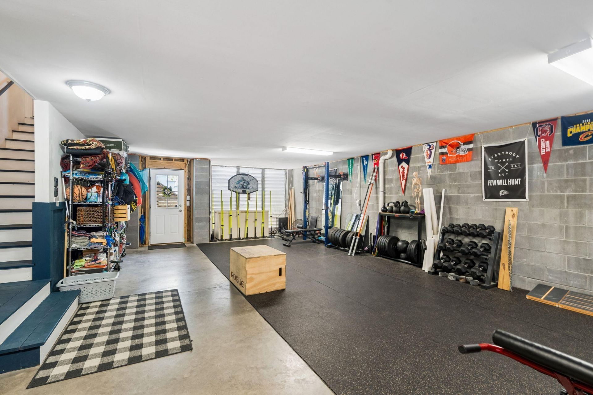 1603 Prince Edward Street Photo 62