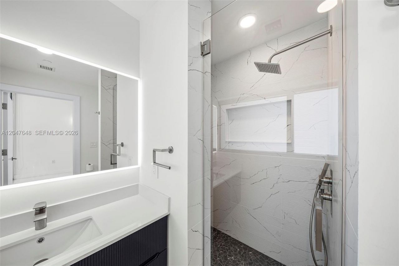 900 Biscayne Blvd, Unit 4202, Miami, FL 33132 Photo