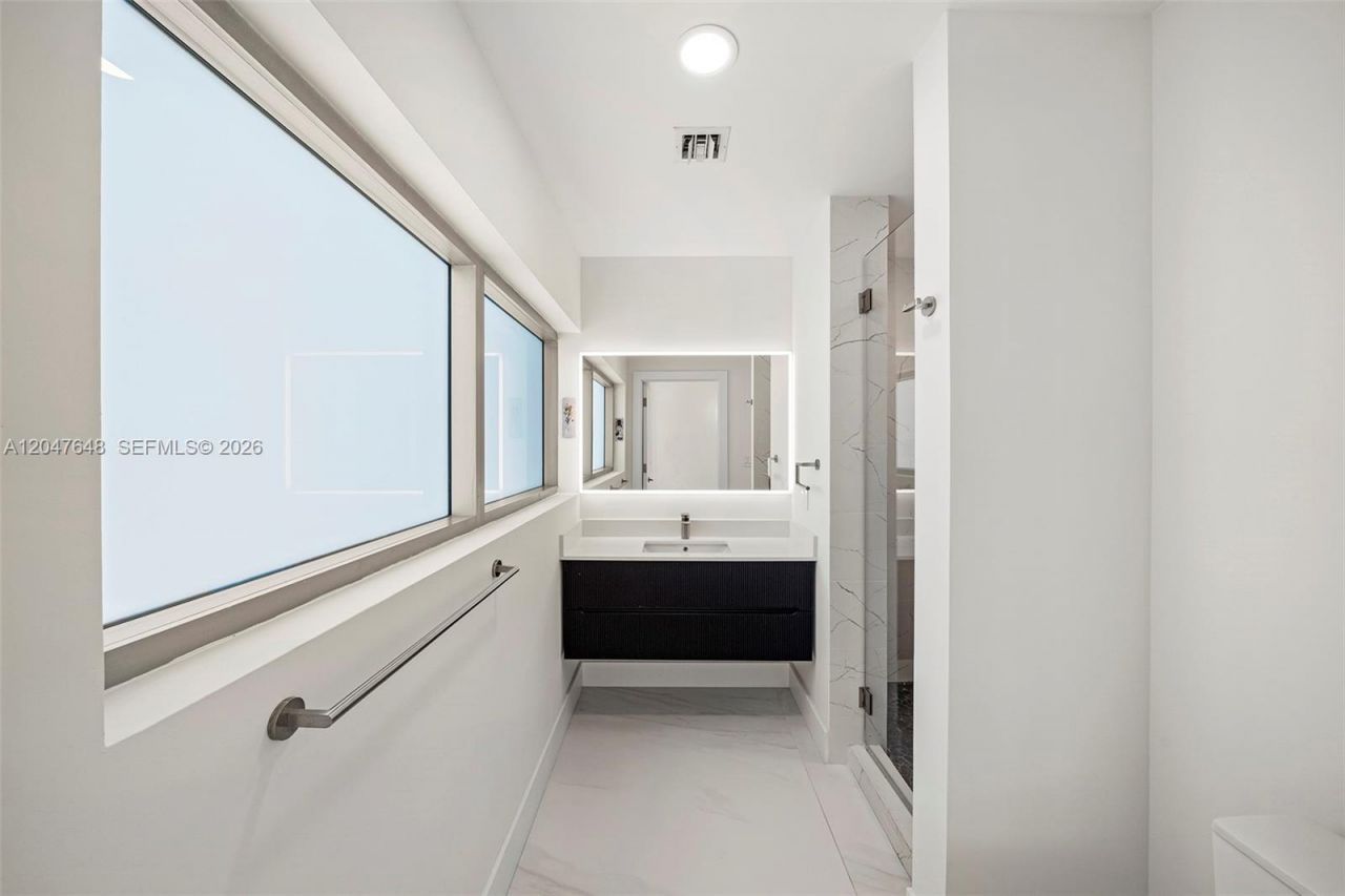 900 Biscayne Blvd, Unit 4202, Miami, FL 33132 Photo
